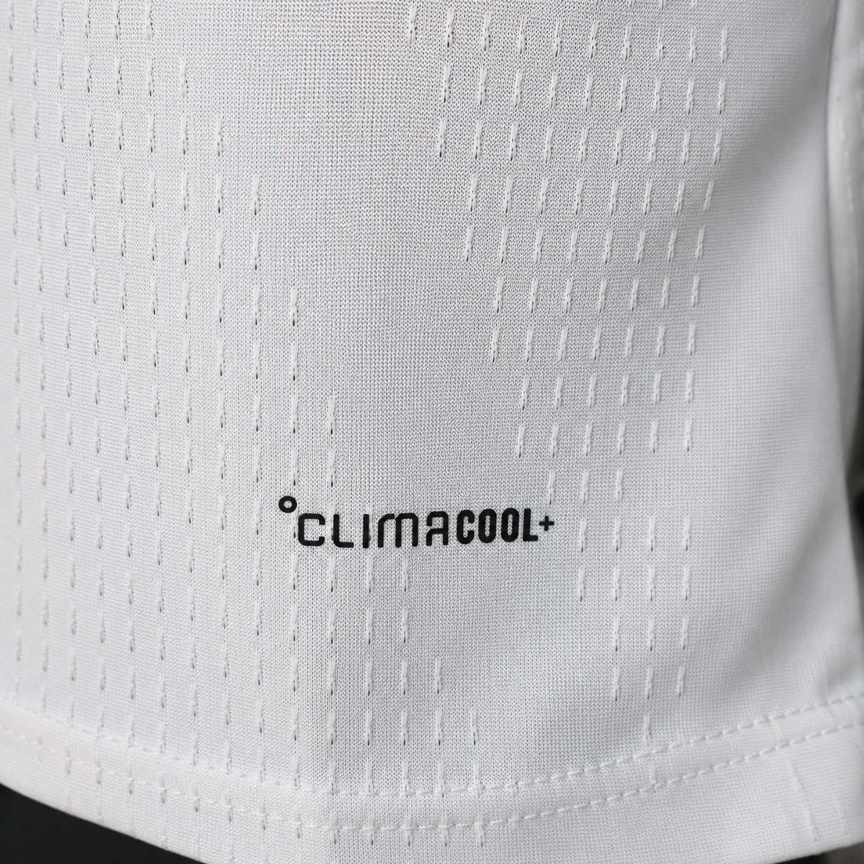 Jersey Real Madrid Local 2026/27 – Versión Fan - Manga Corta