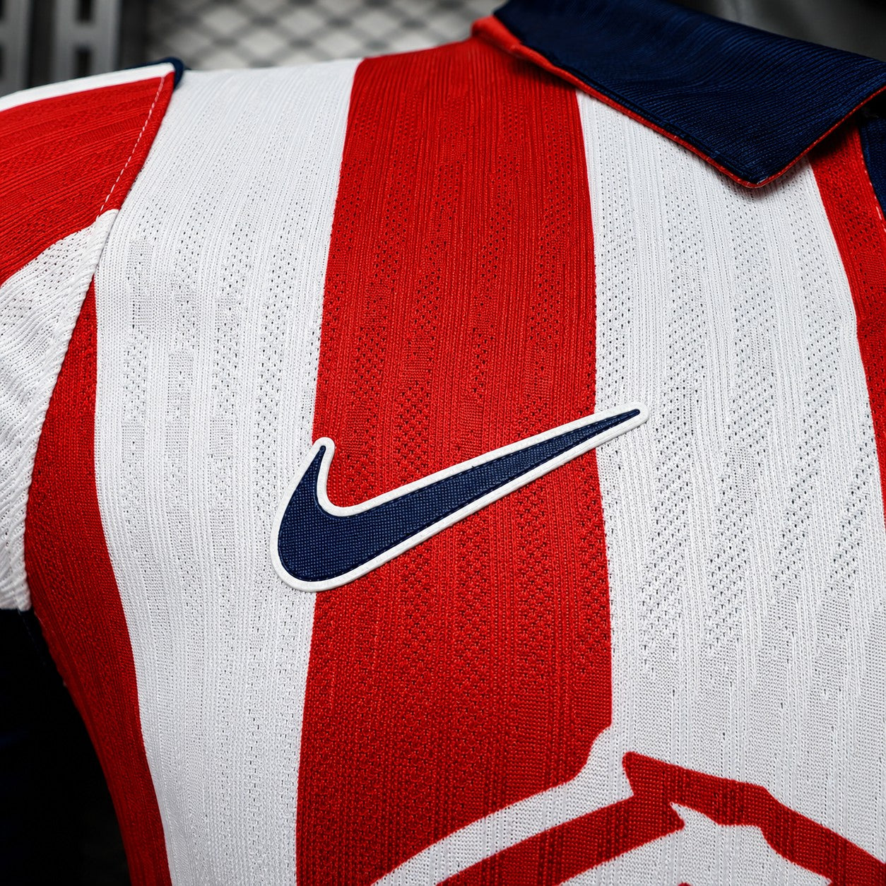 Jersey Chivas Local 2026/27 – Versión Fan - Manga corta