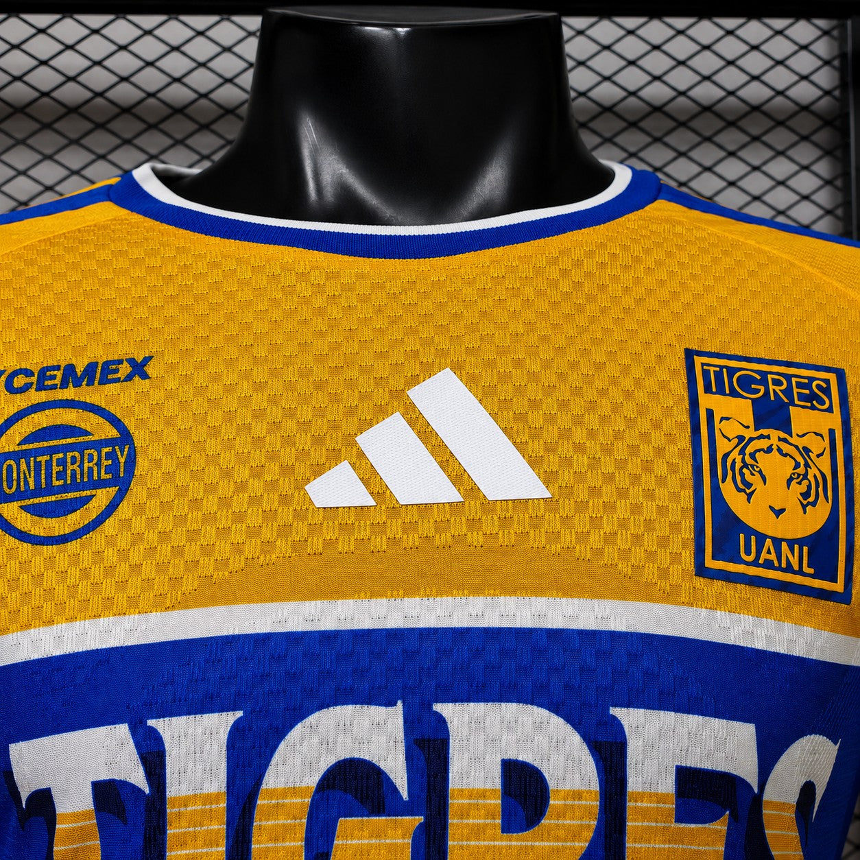 Jersey Tigres UANL Local 2026/27 – Versión Fan - Manga Corta