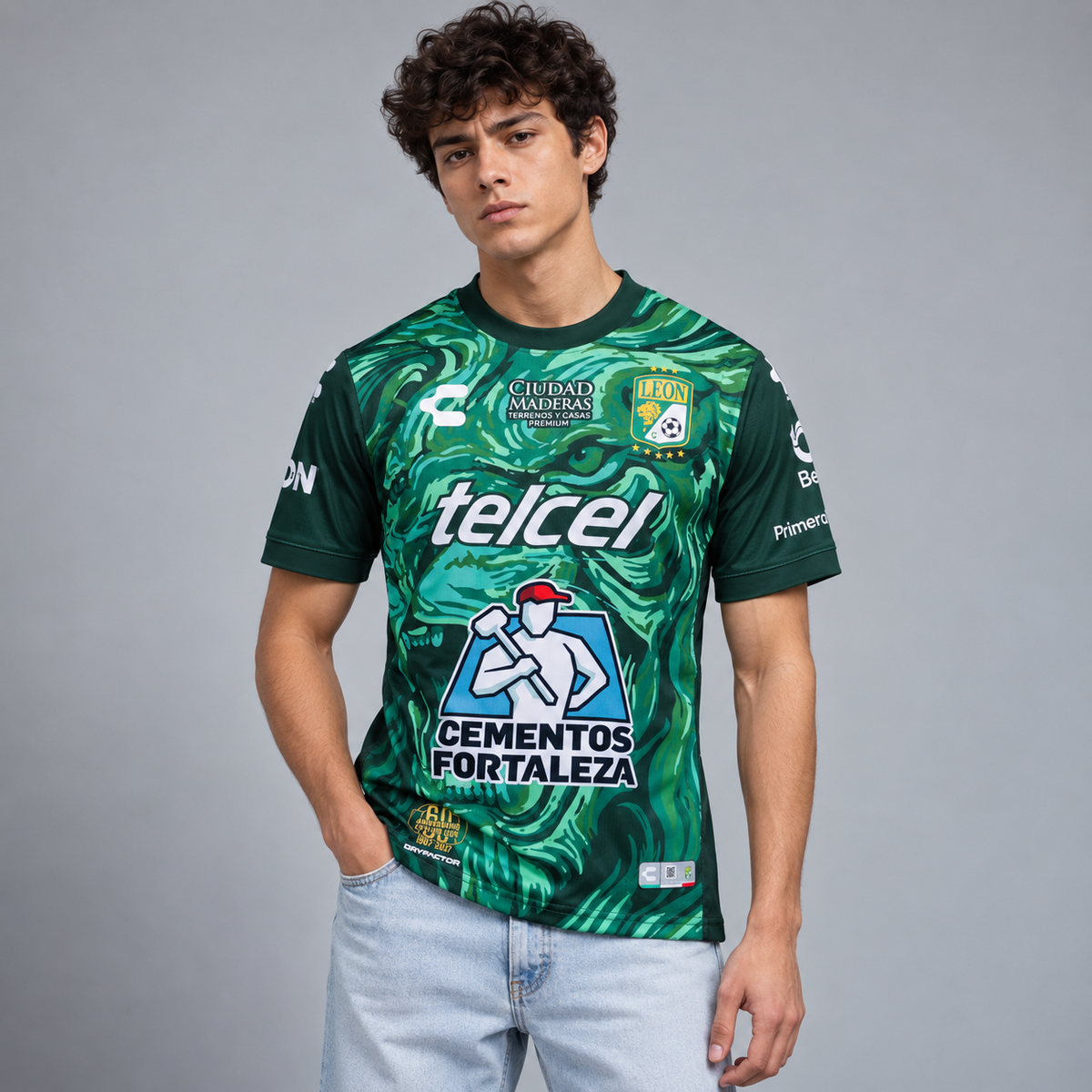 León Local 26/27